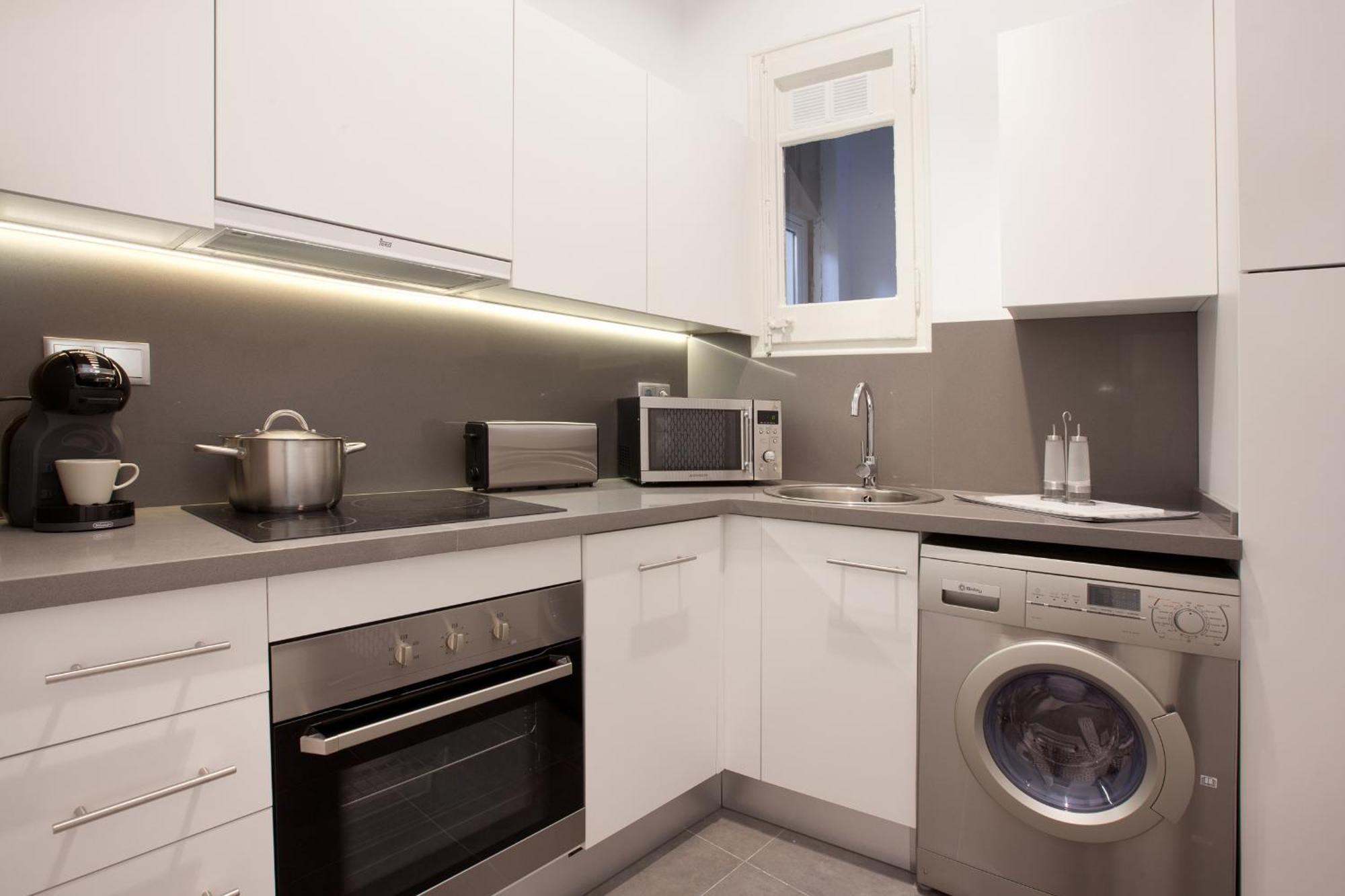 Click&Flat Seneca Suites Барселона Стая снимка