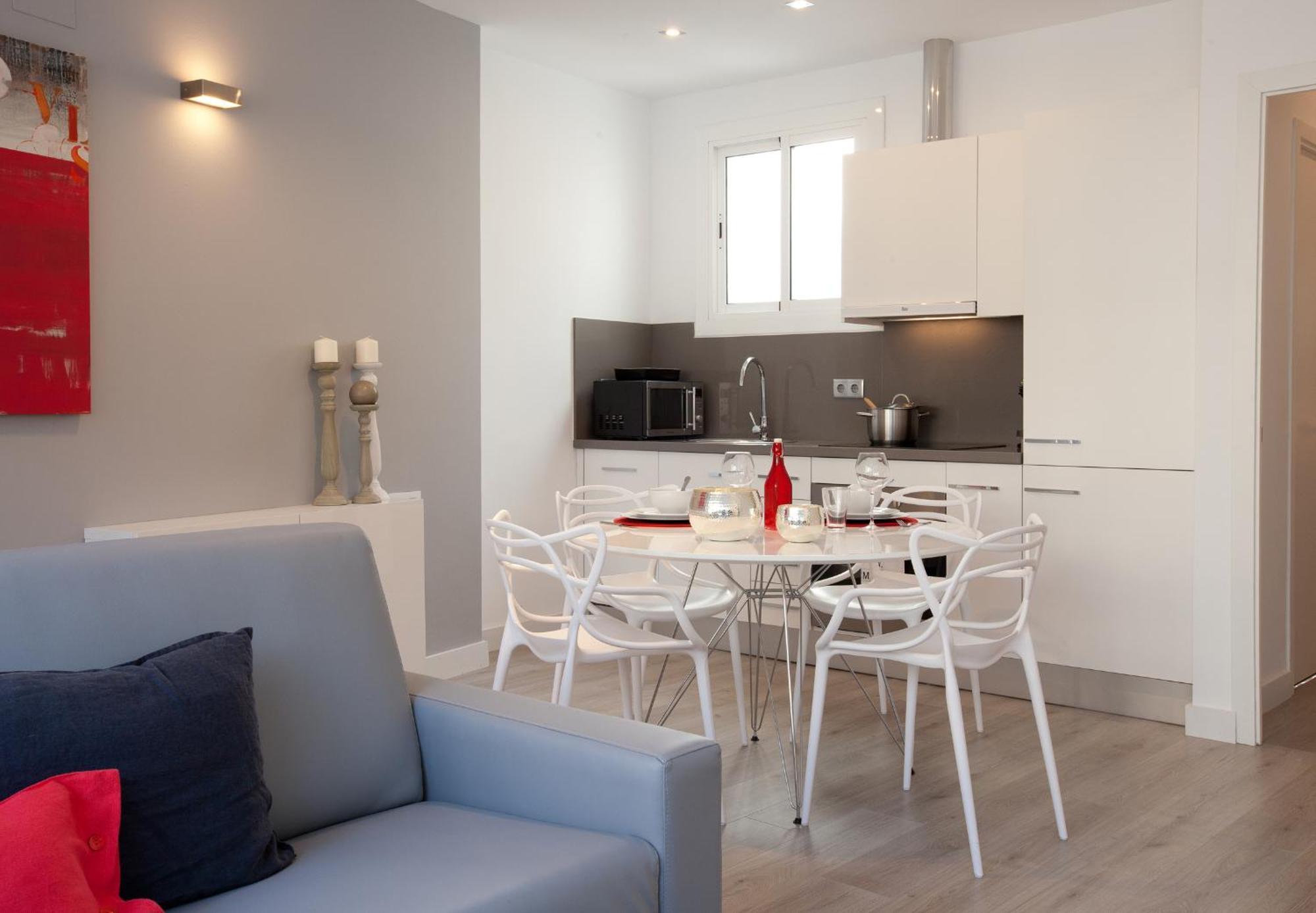 Click&Flat Seneca Suites Барселона Стая снимка